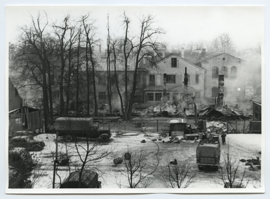 External and internal reviews of the study building of the University of Tartu Garden (Vanemuise) t. 46 after bombing in 1944
