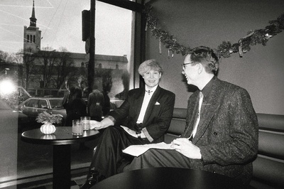 Viivi Luik ja Tõnu Õnnepalu  similar photo