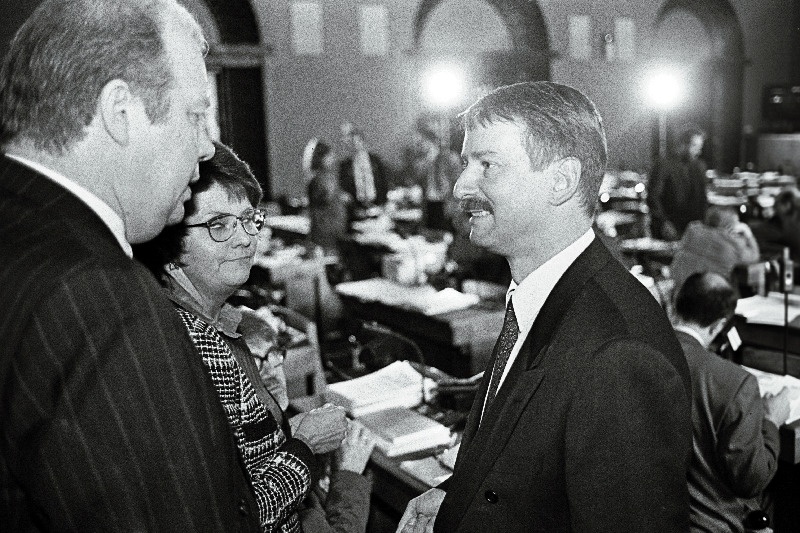 Riigikogus, Kaupo Pollisinski, Siiri Oviir, Siim Kallas.