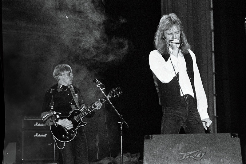 "Estonial" hukkunute mälestuskontsert Tallinna Linnahallis, "Ruja".