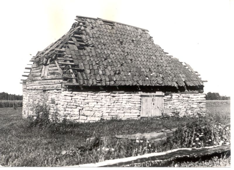 Foto. Vana külasepa sepikoda Vigalas Jässi külas - Potisepa väiketalu. Foto 1932.