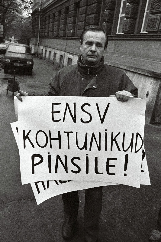 Valimisliidu "Parem Eesti" ja "Eesti Kodanik" pikett Tallinna halduskohtu ees, Ants Erm.