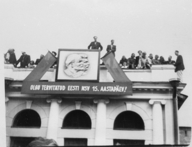 1955. a üldlaulupidu, kino "Forum" ehituna nõukoguliku atribuutikaga