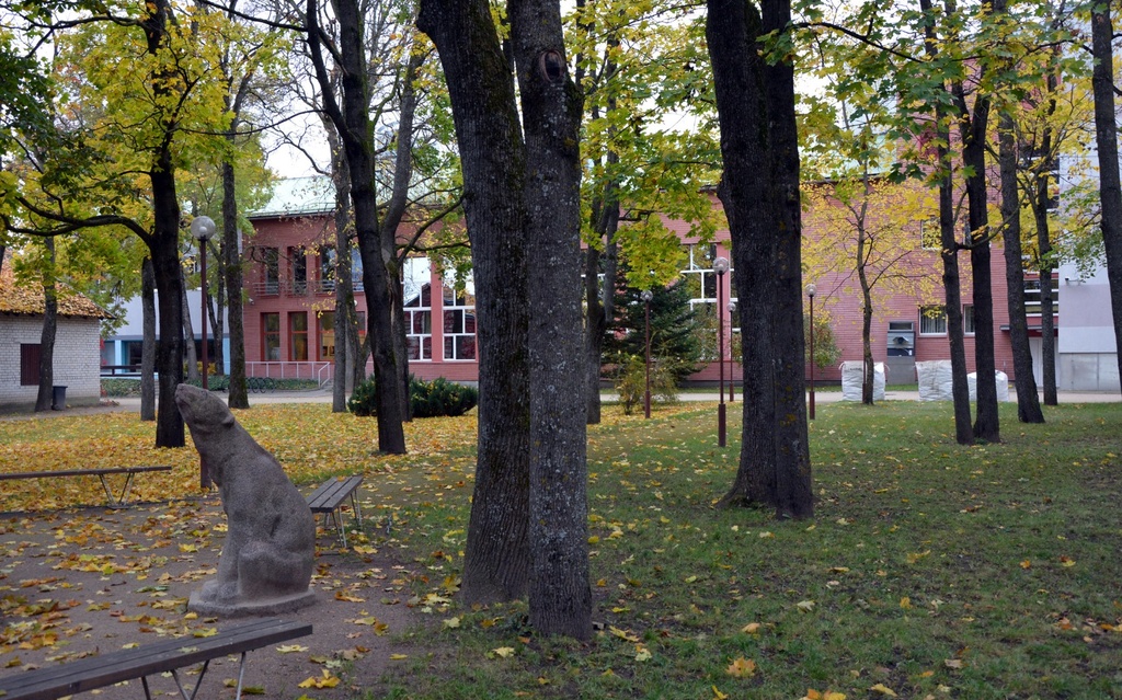 Postcard. Võru . Take the house of the Society at the beginning of the 20th century. rephoto