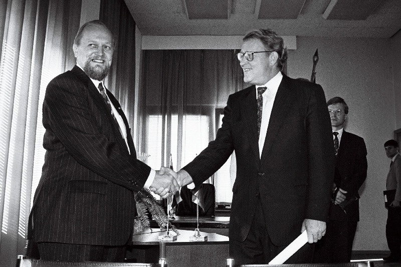 Taani välisminister Niels Helveg Petersen.