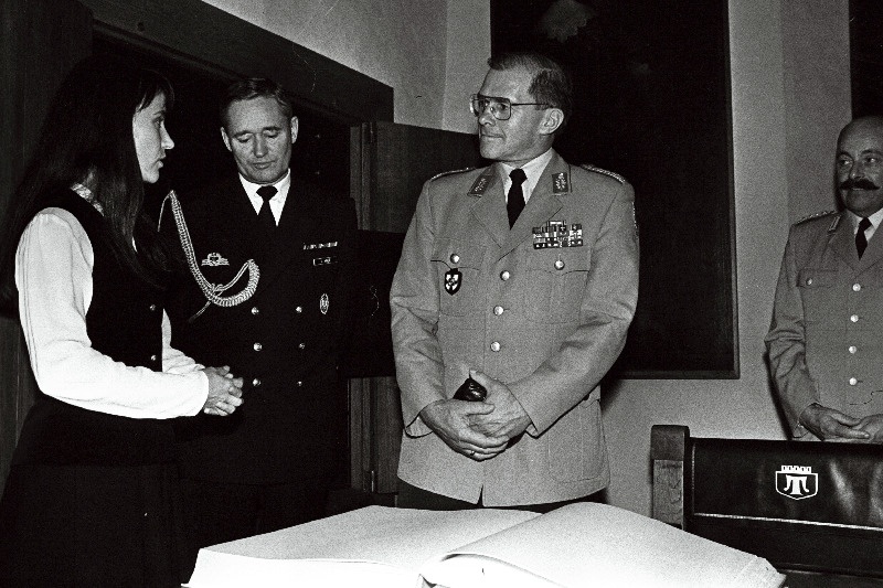 Saksa kindral K. Nauman.