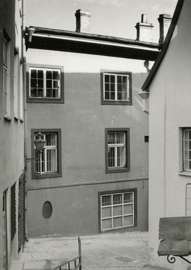 Korterelamu Tallinna vanalinnas, vaade Toompea poolt. Arhitekt Eugen Habermann (?)