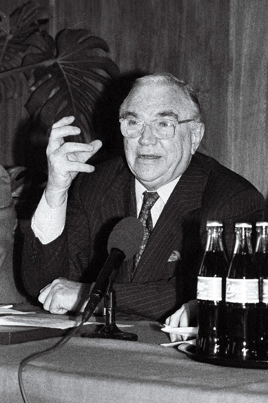 Donald R. Keough The Coca-Cola Company president.