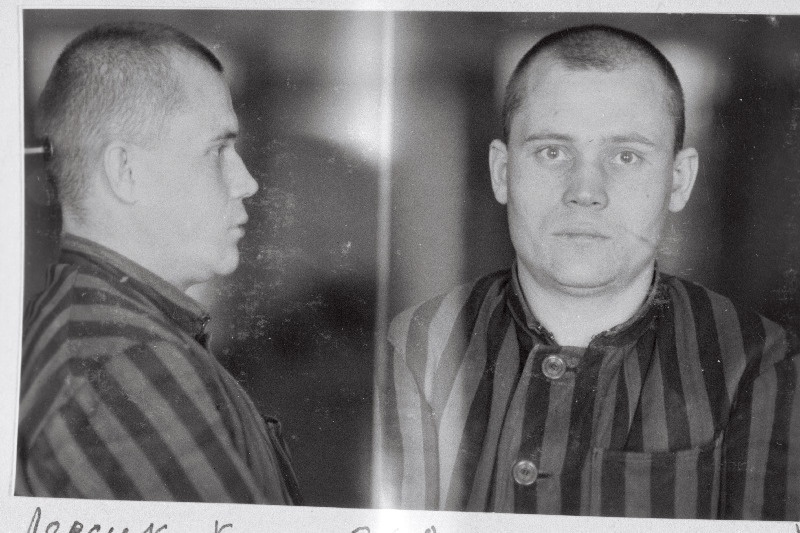 Alatskiv meierei töötaja, Nõukogude Liiduga salajase sidepidamise eest 1933.a. 10.aastaks sunnitööle mõistetud Karl Juhani poeg Leesik enne amnesteerimist.