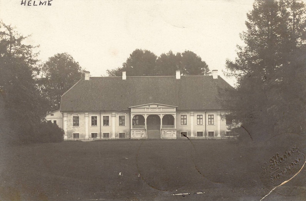 Helme mõisahoone
