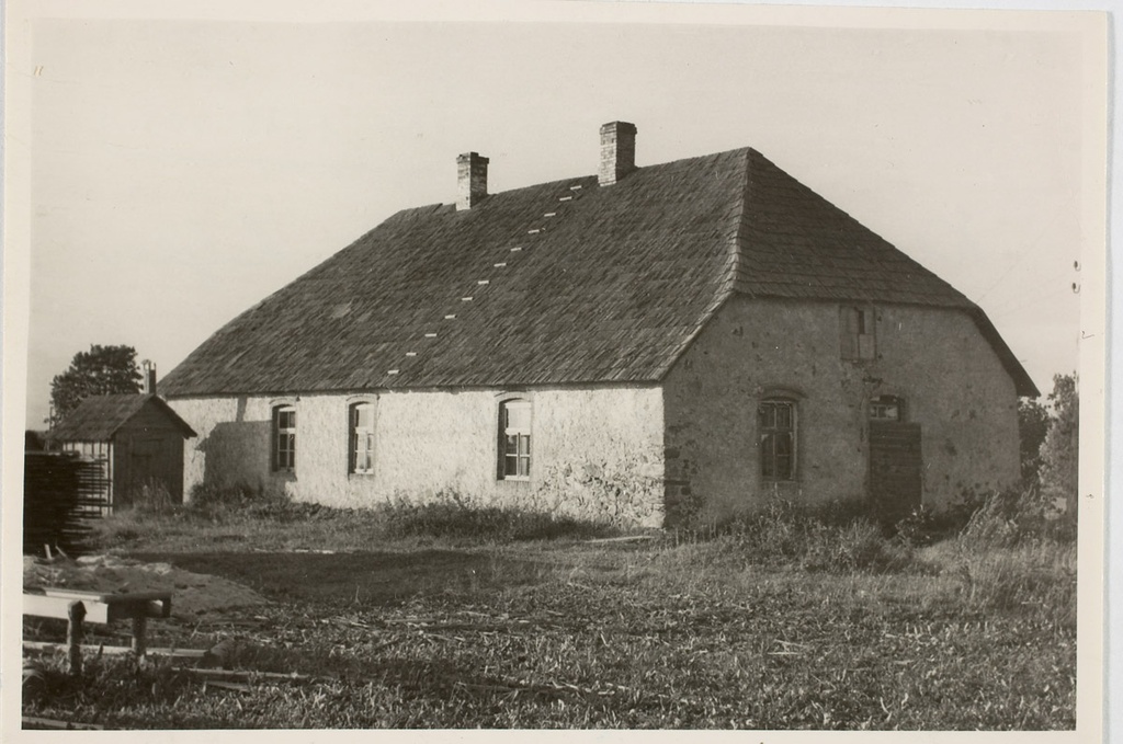 Kuremaa magasiait, hiljem vaestemaja 1958. Palamuse khk