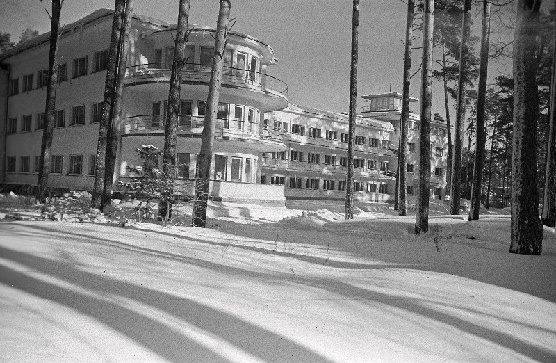 Vaade kolhoosidevahelisele puhkekodule Narva-Jõesuus.