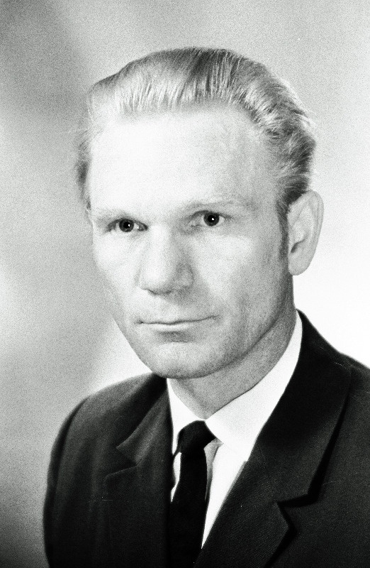 Kärsna, Aleksander - saadikukandidaat NSV Liidu Rahvuste Nõukogu Valga valimisringkonnas, Tapa veduridepoo Valga tsehhi vedurijuht.