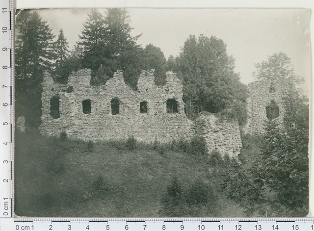 Ruins of Helme Ordulinnuse in Helme municipality in Valgamaa