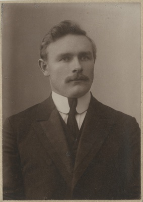 Juhan Torki portree  duplicate photo