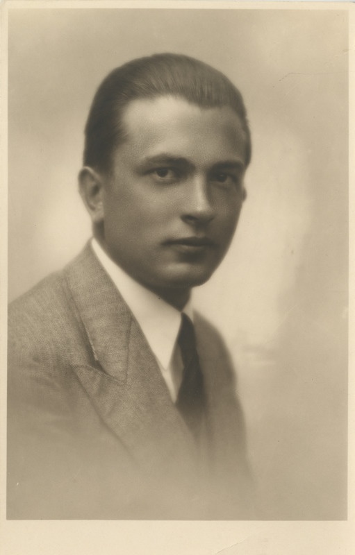 Armin Tuulse portreefoto
