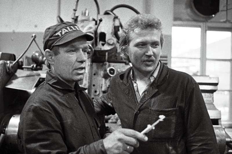 Tootmiskoondise Talleks töötajad Valeri Liiv (vasakul) ja Aleksander Hrustaljov.