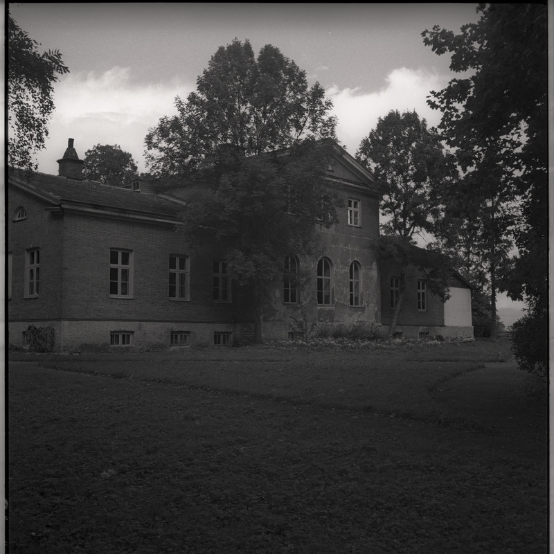Mädapea mõis