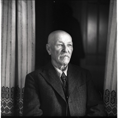 Portree: Aleksander Martin Saar  similar photo