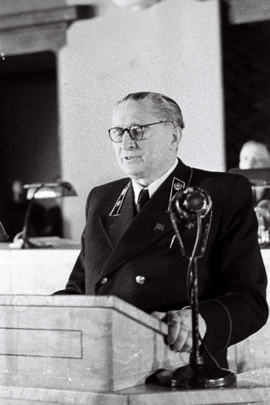 Eesti NSV Ülemnõukogu II istungjärk.