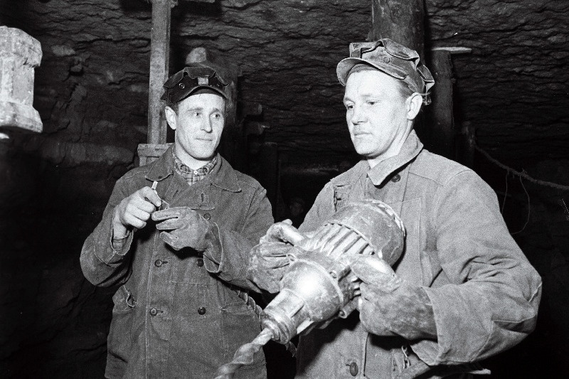 Kukruse kaevanduse eesrindlased P. Sepp ja L. Juuse.