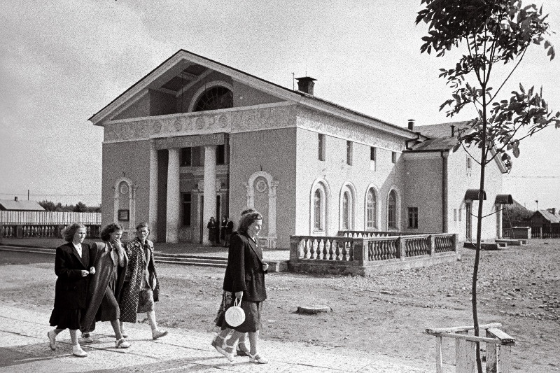 Uus 200-kohaline kinohoone Jõhvis.