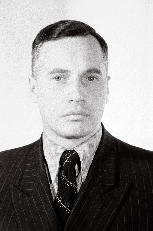 Eesti NSV Ülemnõukogu saadikukandidaat Vendelin, Albert Henrichi poeg.