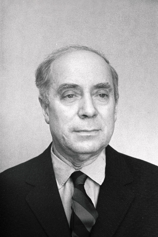 Kapp, Eugen, NSV Liidu rahvakunstnik - pedagoog ja helilooja.