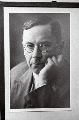 Vabakutseline kirjanik Hugo Raudsepp, (fotokoopia).  duplicate photo