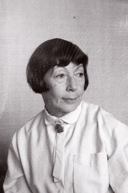 Ekston, Anna, Eesti NSV teeneline kunstiegelane - ballettmeister ja pedagoog.