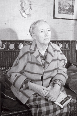 Näitleja Erna Villmer.  similar photo
