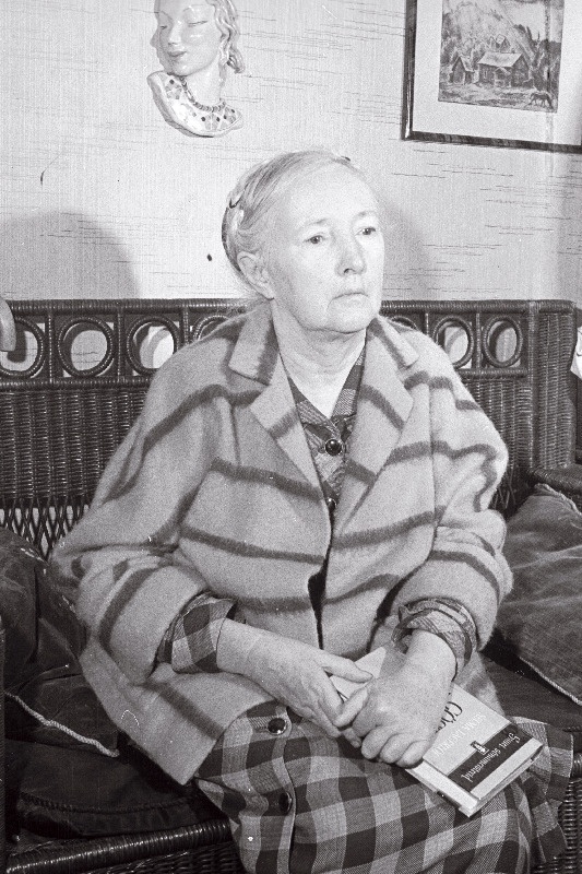 Näitleja Erna Villmer.