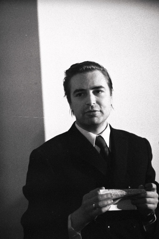 Luuletaja Toomas Liiv.