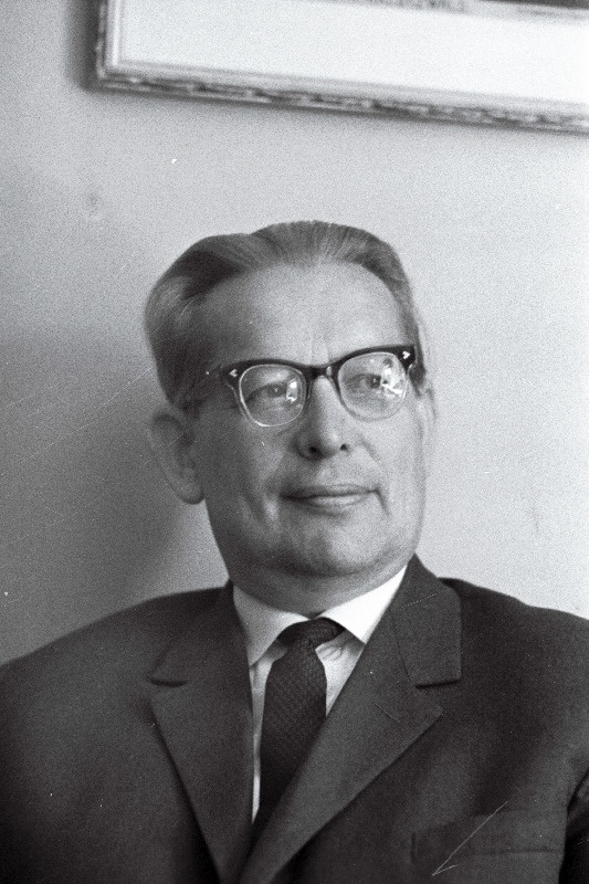 Kuusberg, Paul - kirjanik.