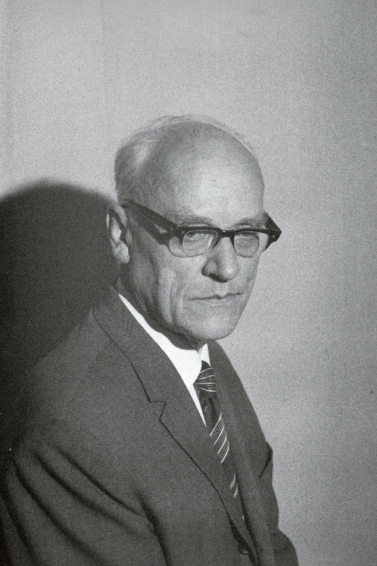 Meri, Georg - kirjandusteadlane - šeikspiroloog ja tõlkija.