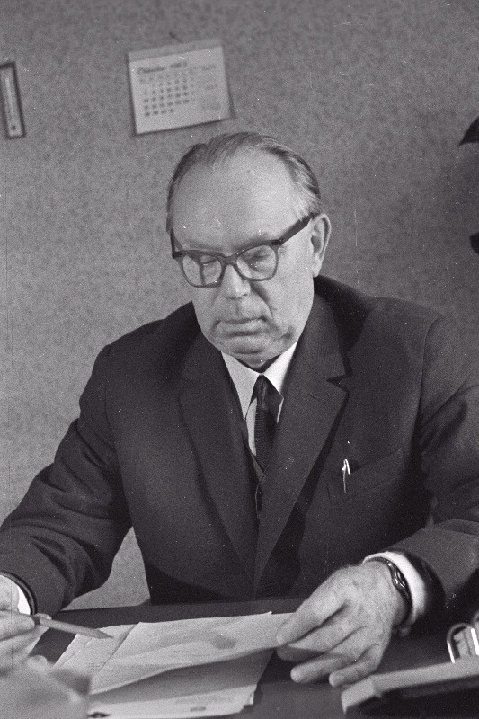 Kirjanik ja keeleteadlane Eduard Päll.