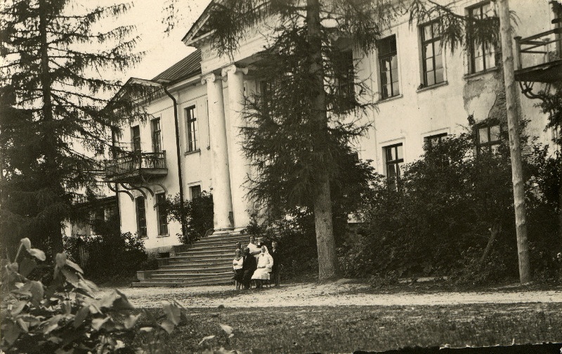 Kernu mõisa härrastemaja.