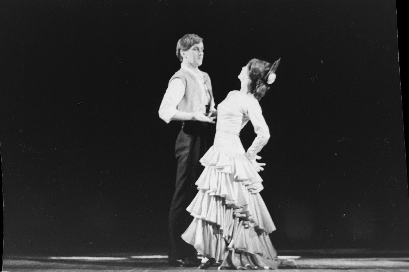 Stseen M. Raveli muusikale loodud balletist Hispaania rapsoodia RAT Vanemuises Naine - Regina Tõsko ja Mees - Ülo Vilimaa.