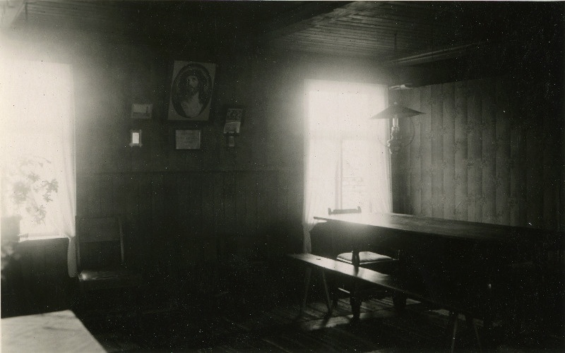 Talu elutuba Osmussaarel.