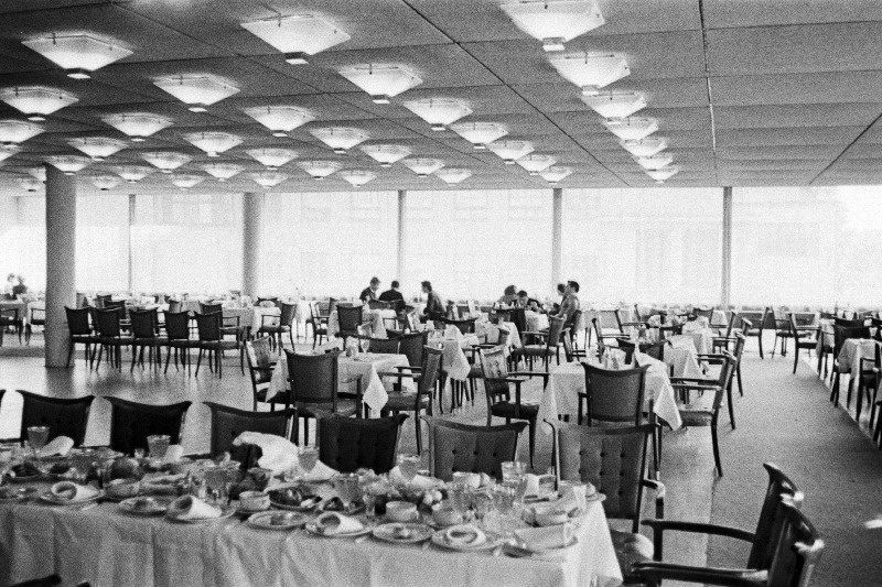 Hotelli “Kungla” restoran.