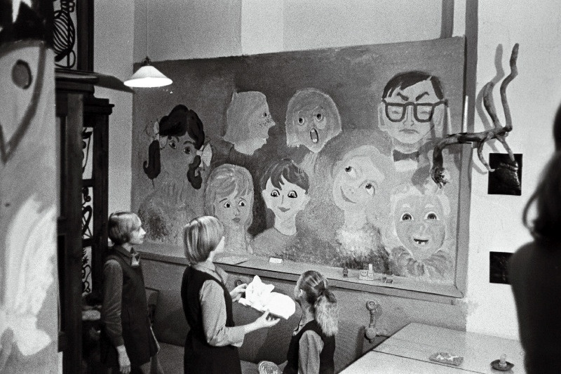 Põltsamaa Keskkooli kunstiringi liikmed.