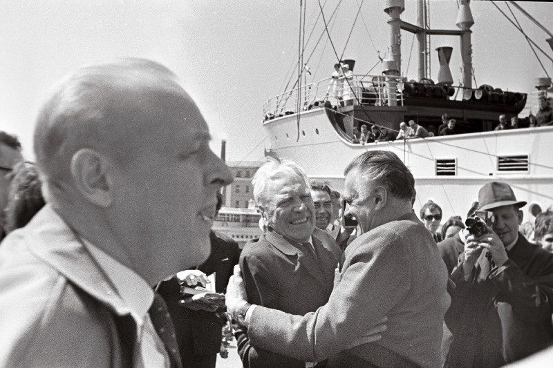 Soome kultuurinädalale Eestisse saabunud Soome delegatsiooni vastuvõtt reisisadamas.