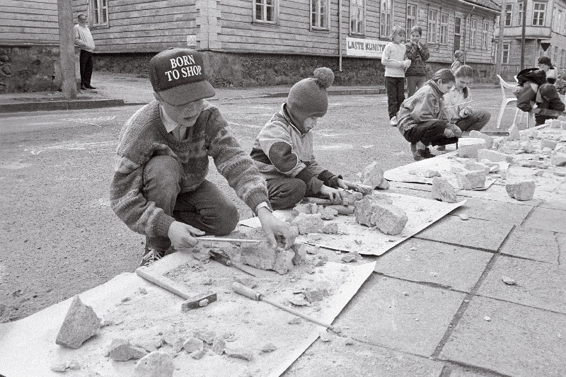 Laste kunstipäevad J. Laidoneri nim. platsil.