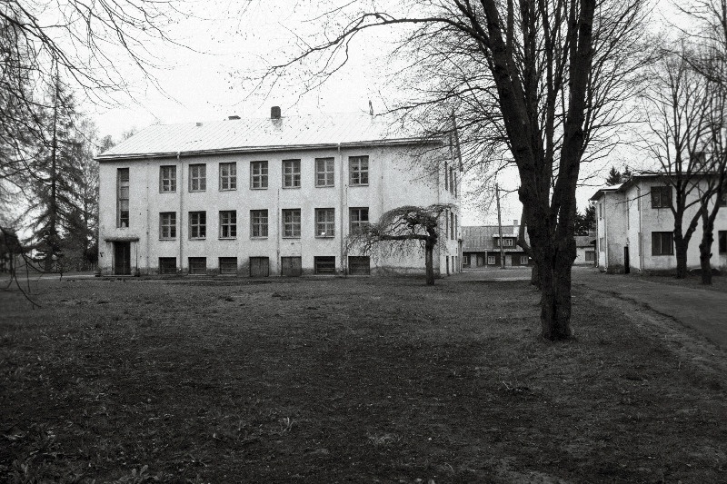 Viiratsi lastekodu.