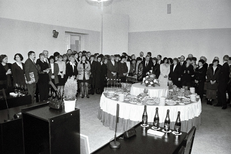 Eesti kohtunikud Viljandi kohtumaja 100. aastapäeva tähistamisel.