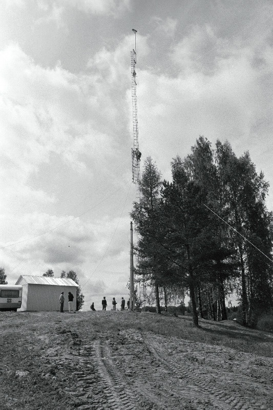 Karksi-Nuia mobiiltelefoni tugijaama mast.