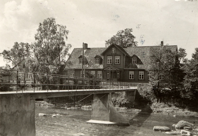 Kohtusild Põltsamaa jõel.