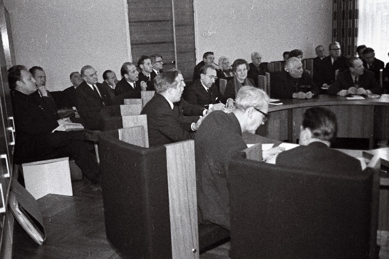 Juubelilaulupeo komisjoni istung Eesti NSV Kultuuriministeeriumis.