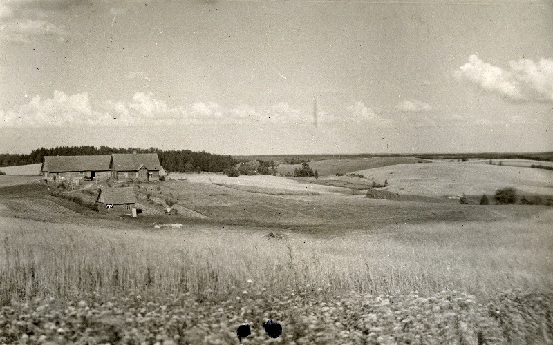 Maastik Valgjärve kõrgendikult ida suunas.