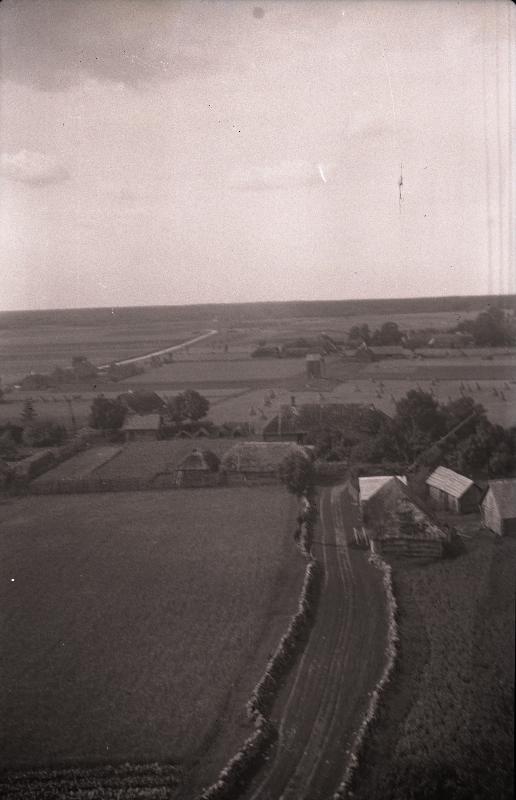 Vaade kirikutornist Risti kirikukülale.